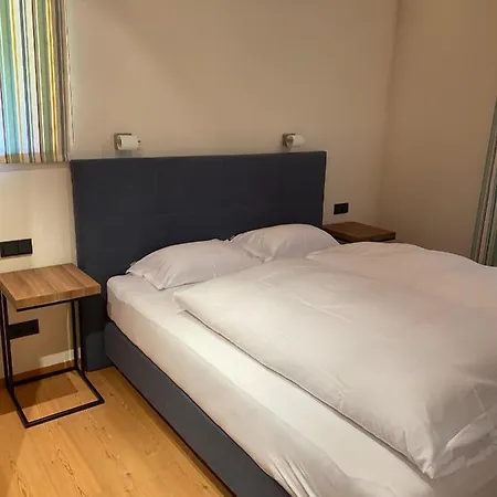 Clubhotel Am Florysee 12 * هينترتال